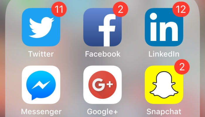 få flere læsere fra de sociale medier